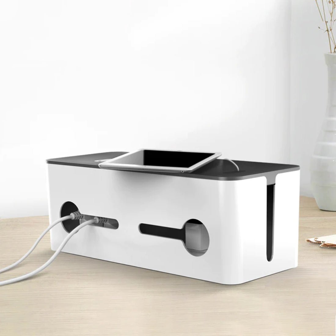 UGreen Universal Cable Management Box - L UGreen Universal Cable Management Box - L